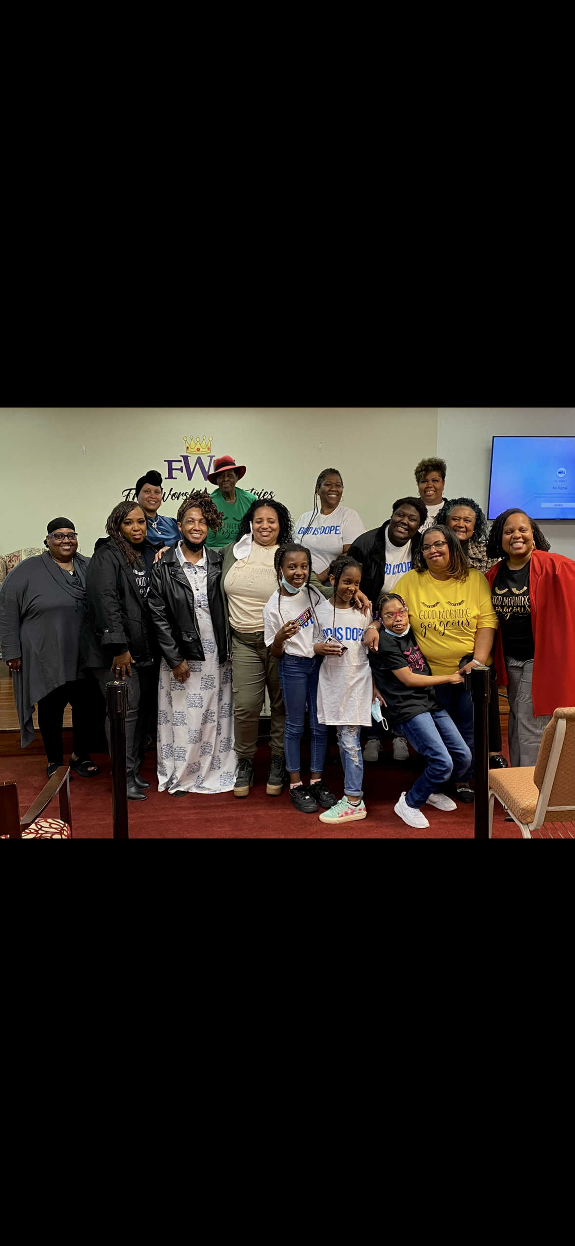Large group of women and children at Free Worship Ministries event